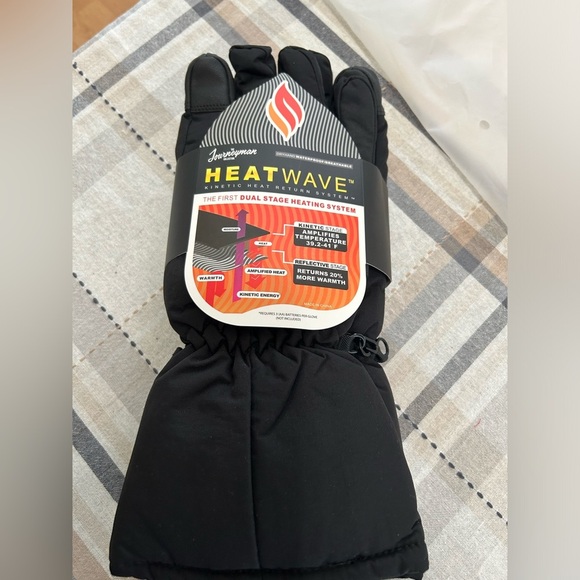New Heatwave insulated battery gloves heavy duty men’s w/instructions snow/ski - Picture 2 of 4